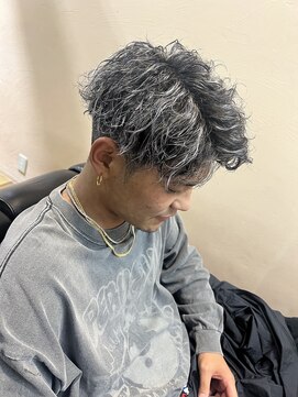 ヘアーサファリ(Hair Safari) ツイスパ × ホワイトメッシュ