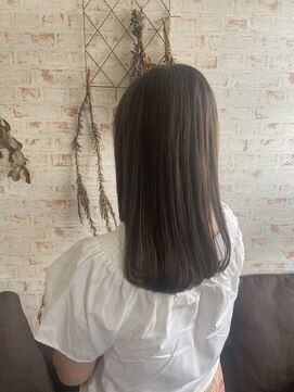 アカイトビラ ヘアケアサロン(AKAI TOBIRA Hair Care Salon) ハイライト×グレージュ