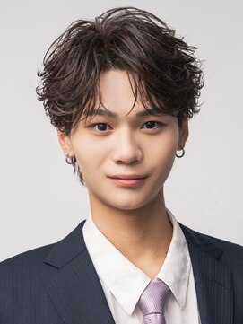 オーシャントーキョーオーバー 渋谷(OCEAN TOKYO OVER) 黒髪ビジネスニュアンスフェザーショートコンマバング