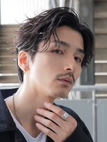 テン 心斎橋(tenn.)&nbsp;難波フェザーパーマフェザーショートセンターパート20代緩め色気