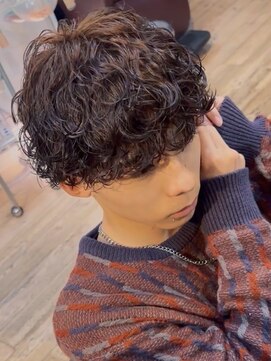 レタッチ バイ フィフス 天神大名(RETOUCH by fifth) 天神波巻きスパイラルパーマ波巻きパーマプードルパーマ強め20代