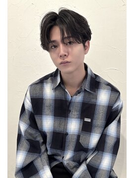 ファム(FAM) センターパート ニュアンスパーマ フェザーパーマ 代官山