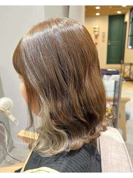 ラピスタ 池袋(Lapista) 韓国ヘアレイヤーカットダブルハイライトカラー【Lapista池袋】