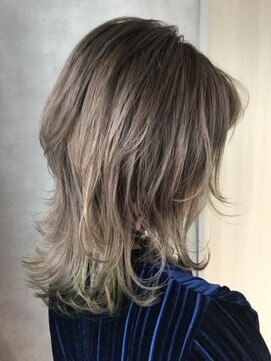 アンククロス 表参道(ANKH CROSS) フェザーカラー 【ANKH CROSS 表参道】