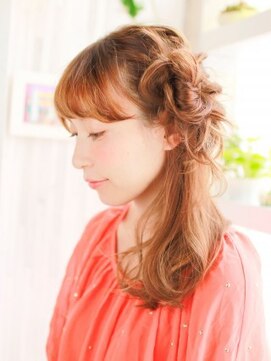 ヘアメイク ナル(hair make nalu) 控えめだけど可愛いと人気のヘアーアレンジ