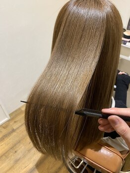 エマヘアーアトリエ 大在店(Emma hair Atelier)の写真/【最高級Aujuaトリートメント】一人ひとり違う髪のお悩みや状態に合わせてオーダーメイド施術を致します◎