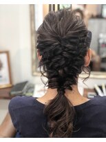 ヘアールームキュー(HAIR ROOM quu+)&nbsp;およばれ編みおろしヘア♪
