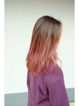 スロウ(Slow) ベリーピンクのグラデーション