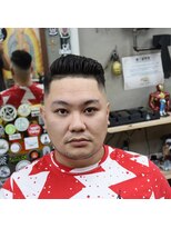 スピナーバルベアリーア(SPINNER BARBERIA)&nbsp;サイドパートスキンフェード