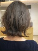 思わず触れたくなるシアンベージュ