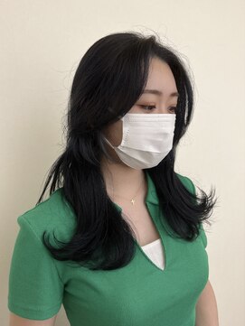 サンバイセライロ 千葉(SAN. by celilo) くびれ韓国レイヤー×ブルーブラック【佐藤詩門】