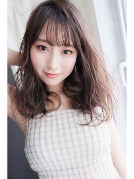 ドルチェ(Dolce) ゆるふわ立体感フェイスレイヤーシアーベージュシースルーバング