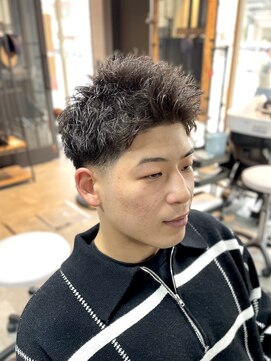 ワム(wom) スパイキーショート ローフェード