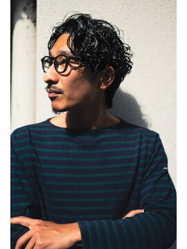 ボンド 三軒茶屋(Bond) センターパート×ラフパーマ【三軒茶屋 メンズカット RYUKI】