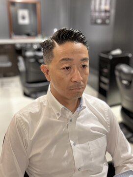 ザマンニューヨーク 南麻布店(THE MAN NewYork) 大人海外七三サイドパートフェード：大村　大心