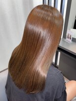 シエスタ(SIESTA)&nbsp;ブラウンカラー　アースカラー　ストレート　艶髪　美髪