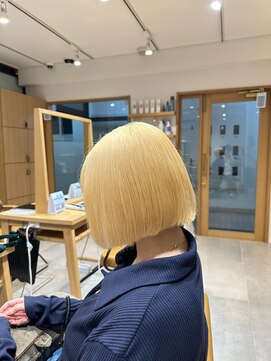 クラップス 上大岡(CLAPS) ブロンドカラーハイトーンミニボブ切りっぱなし10代20代