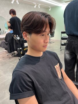 ジーニー 千葉(GENiE) ウルフ/センターパート/ニュアンスパーマ／山本うらら