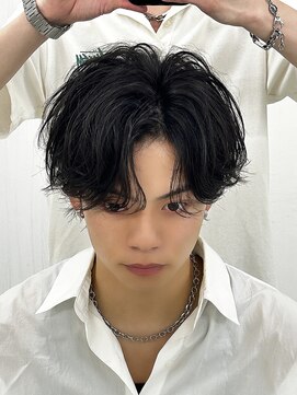 アイトーキョー 横浜(AI TOKYO) ツイストスパイラル/フェザーパーマ/ブリーチ[横浜駅]