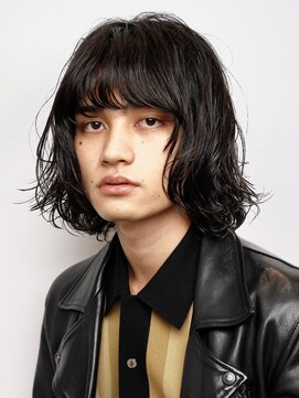 クリームパーマで作るロックテイストなウェービーボブ/PEEKABOO