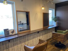 学べる美容室 ハグ(Hug)