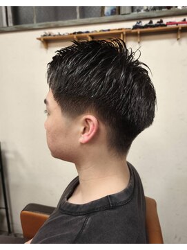 トランクヘアデザイン 大宮(TRUNK hair design) 刈り上げフェード×アップバンク
