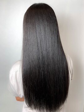 リット(Litt) 注目度抜群！黒髪×スーパーロング