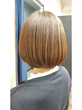 ベック(Bec) ショートボブ