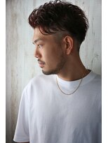 エストレーラ(estrela)&nbsp;『estrela』ワイルドツーブロックパーマ　フェードスタイル