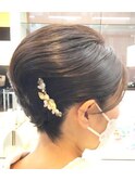 お呼ばれスタイル◎大人可愛いショートアレンジ×カーキベージュ