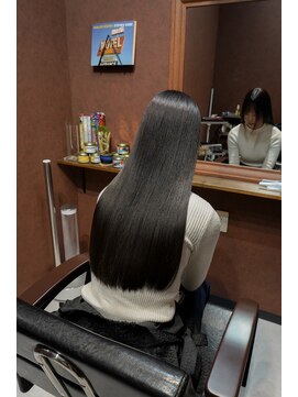 イー(E) 髪質改善ストレートリペア