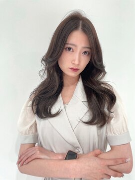 ミラ 新宿(MILA) ウェーブミディアムメルティカラー×レイヤーカット韓国[新宿]