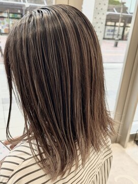 シータ(c i e t a) グレージュ/コントラストハイライト/白髪ぼかし