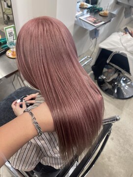 フィグバイアルテフィーチェ(fig by artefice) 艶々ピンクベージュ