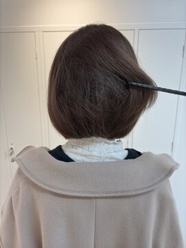 シダ(sida SAIIN) 【高城】柔らか透け感透明感カラーシアーブラウン丸みボブ