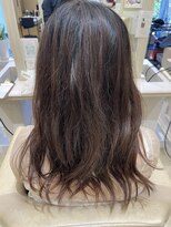 エイミーバイアフロートザガーデン 浦和店(amie by afloat the garden)&nbsp;ピーリングカットとグロスケアトリートメントで髪質改善【浦和】
