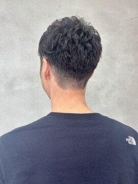 ルシードスタイルビギン(LUCIDO STYLE BEGIN) 2ブロ短髪パーマスタイル