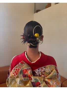 ムーム(Momb) 2025成人式ヘア