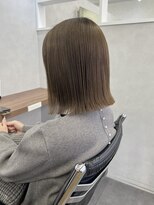 オウル(Owll)&nbsp;◆◇赤み消しカラー　結べる長さの切りっぱなしボブ◇◆