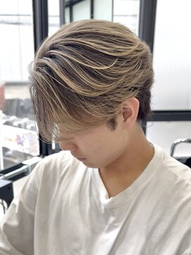 ソルバイジゼル(sol by gisele) 仙台メンズバレイヤージュセンターパートミルクティーベージュ