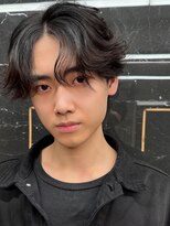 サイン メンズ 表参道(SIGN men's)&nbsp;フェザーショートダウンパーマスパイラルパーマセンターパート