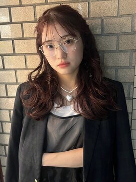 シイ(SIE) ワンカラーでつくるチェリーレッド♪