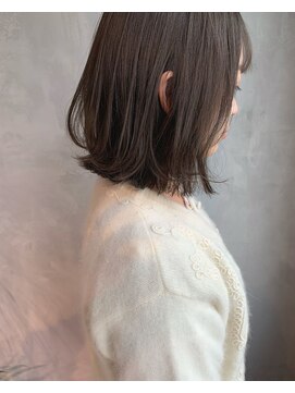 キチ(kichi.) [kichi.] レイヤーボブ×柔らかグレージュ