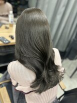 アリュウル 表参道 青山(Allure)&nbsp;ブリーチなしダブルカラーオリーブグレー◎