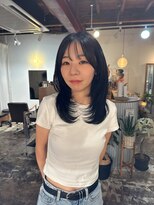 ティーヘア トナリ(t.hair tonari)&nbsp;大人可愛い巻き髪スタイル/2wayシースルーバング/髪質改善カラー