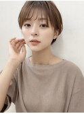 earthショートレイヤーボブミルクティー丸みショートボブ