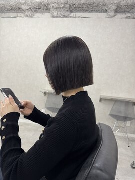 フランチェスカドットボブ(francesca.bob) オリーブグレージュ×くくれる切りっぱなしボブ【田野剛大】梅田