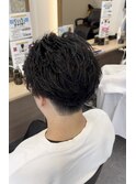 無造作パーマ×ツーブロックショート
