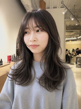 ニール 名古屋 伏見 丸の内(NEELU) ふわっと柔らかいレイヤーカット
