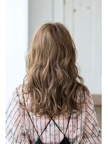 ブロッサム 上尾店(Blossom)&nbsp;20代30代ミルクティー【美髪】外国人風×ゆるふわセミロング